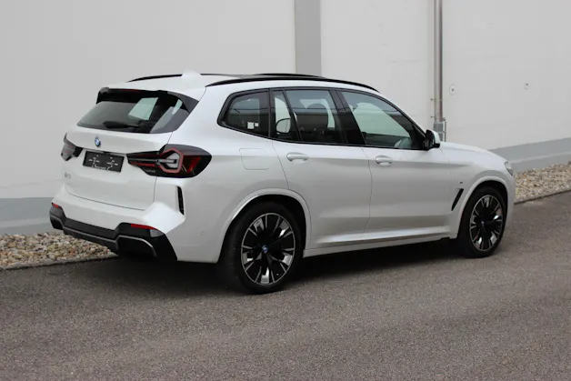 BMW iX3 Impressive *0.9%-LEASINGAKTION*