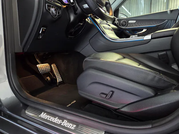 Mercedes-Benz GLC 300 AMG Line 4m