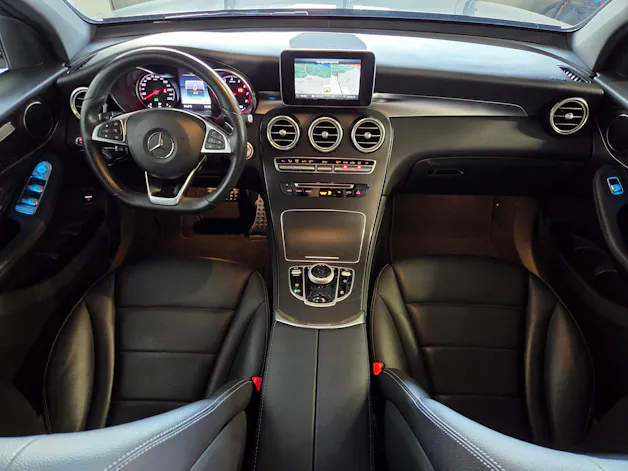Mercedes-Benz GLC 300 AMG Line 4m