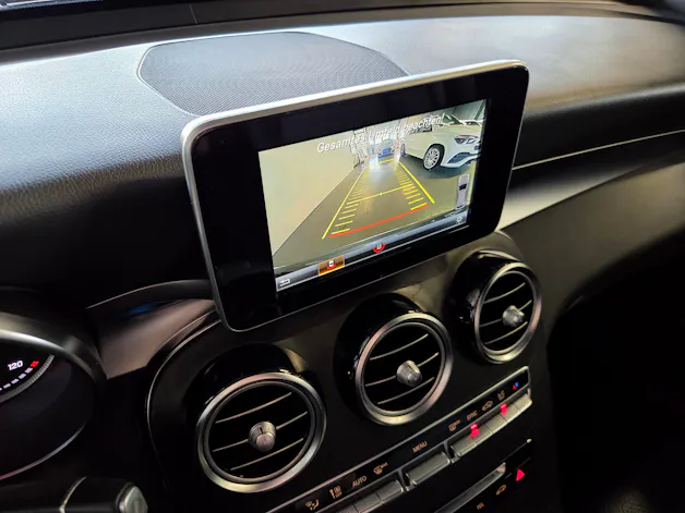 Mercedes-Benz GLC 300 AMG Line 4m