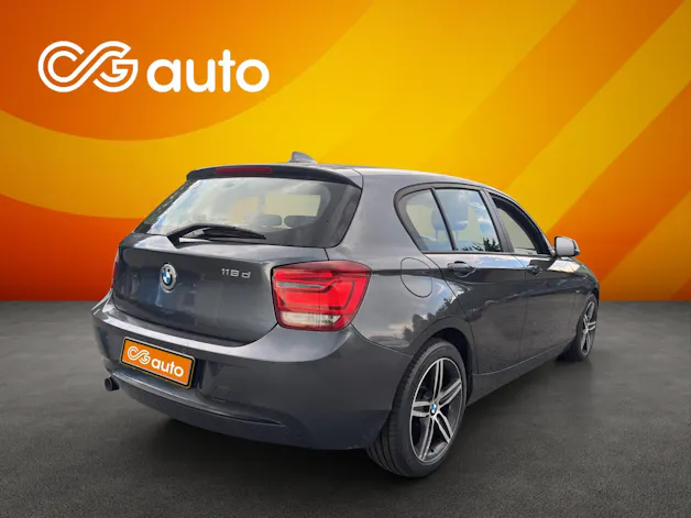 BMW 116d Sport Line Steptronic " MOTOR DEFEKT"