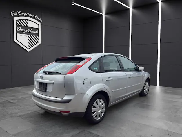 Ford Focus 1.8i Benzin Trend