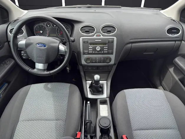 Ford Focus 1.8i Benzin Trend