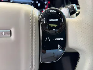 Land Rover Range Rover Velar R-Dynamic P 300 HSE | CH Fahrzeug | Panorama | Oyster | Luftfederung | Lückenlos Service |
