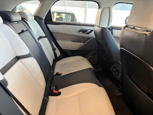 Land Rover Range Rover Velar R-Dynamic P 300 HSE | CH Fahrzeug | Panorama | Oyster | Luftfederung | Lückenlos Service |