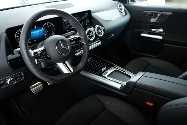 Mercedes-Benz GLA 220d 4Matic 8G-DCTSwiss Star