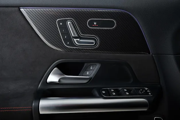 Mercedes-Benz GLA 220d 4Matic 8G-DCTSwiss Star