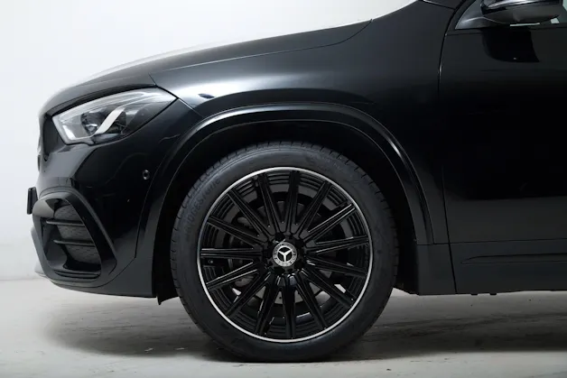 Mercedes-Benz GLA 220d 4Matic 8G-DCTSwiss Star
