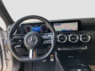Mercedes-Benz A 180 AMG Line