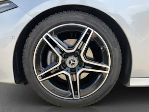 Mercedes-Benz A 180 AMG Line