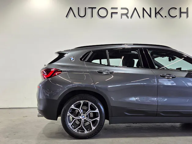 BMW X2 20i xDrive SAG