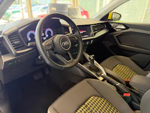 Audi A1 Sportback 35 TFSI advanced | CH Fahrzeug | Technikpaket LED | MMI Navi Plus | Kamera | Virtual Cockpit |