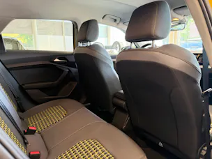 Audi A1 Sportback 35 TFSI advanced | CH Fahrzeug | Technikpaket LED | MMI Navi Plus | Kamera | Virtual Cockpit |
