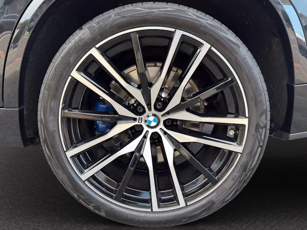 BMW X5 M50i xDrive