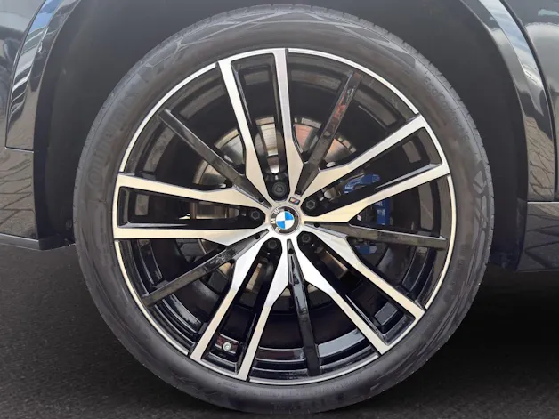 BMW X5 M50i xDrive