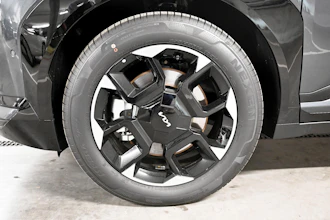https://vehicle.imgix.net/4366531/1ee89919-48cb-480d-b277-f2f50936f640.jpg