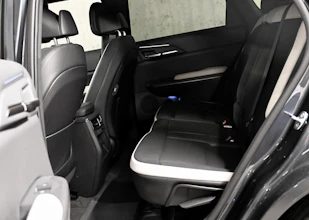 https://vehicle.imgix.net/4366531/35189fa3-ef95-43c3-a8c9-8c8cfbec4810.jpg