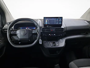 https://vehicle.imgix.net/4366542/07037c09-ddb2-4d7c-b8f2-8c1a35f71b66.jpg