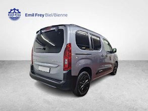 https://vehicle.imgix.net/4366542/b1b9ee1b-3f03-4255-a96a-a90e8f81d1a2.jpg