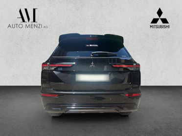 MITSUBISHI OUTLANDER 4