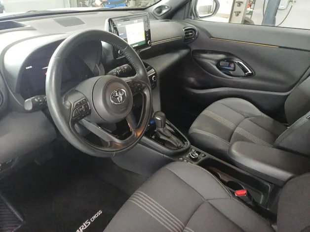 Toyota Yaris Cross 1.5 VVT-i HSD Adventure AWD-i