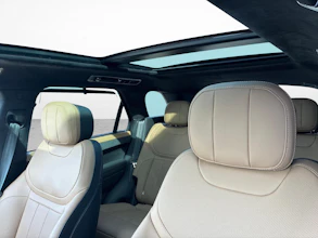https://vehicle.imgix.net/4366609/4b15b154-cb02-4d5f-b230-40c107e90549.jpg