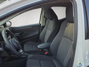 Toyota Yaris 1.5 VVT-i HSD Trend