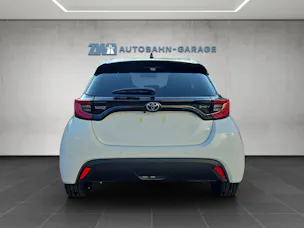 Toyota Yaris 1.5 VVT-i HSD Trend
