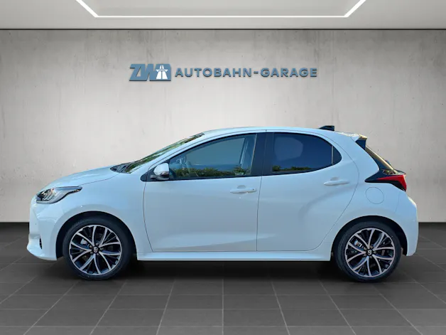 Toyota Yaris 1.5 VVT-i HSD Trend