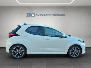 Toyota Yaris 1.5 VVT-i HSD Trend