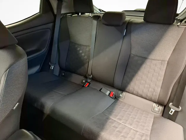 Toyota Yaris 1.5 VVT-i HSD Trend