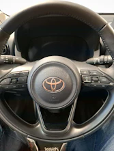 image du véhicule TOYOTA Yaris 1.5 VVT-i HSD Trend