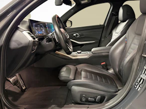 https://vehicle.imgix.net/4366646/a78994b0-3688-48d3-8842-5907f4721f41.jpg
