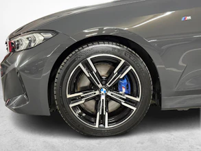 https://vehicle.imgix.net/4366646/d83dfdef-33e6-499a-8b1b-7cb2517b8396.jpg
