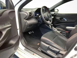 Toyota Yaris 1.5 VVT-i HSD GR Sport