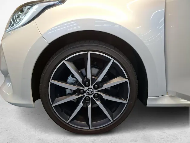 Toyota Yaris 1.5 VVT-i HSD GR Sport