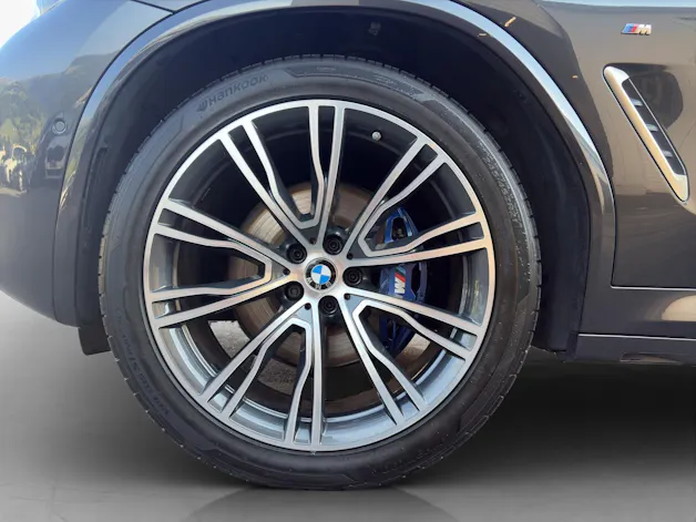 BMW X3 M40i