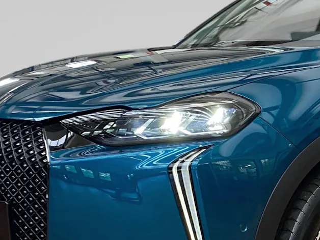 DS Automobiles 3 Hybrid 145 e-DCS6 PALLAS