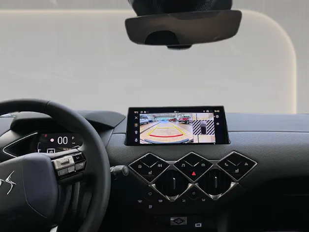 DS Automobiles 3 Hybrid 145 e-DCS6 PALLAS