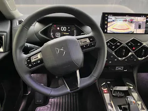 DS Automobiles 3 Hybrid 145 e-DCS6 PALLAS