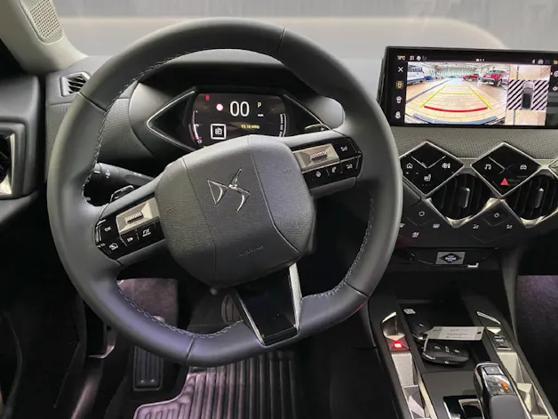 DS Automobiles 3 Hybrid 145 e-DCS6 PALLAS
