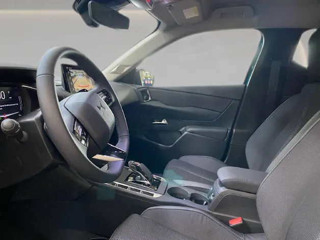 DS Automobiles 3 Hybrid 145 e-DCS6 PALLAS