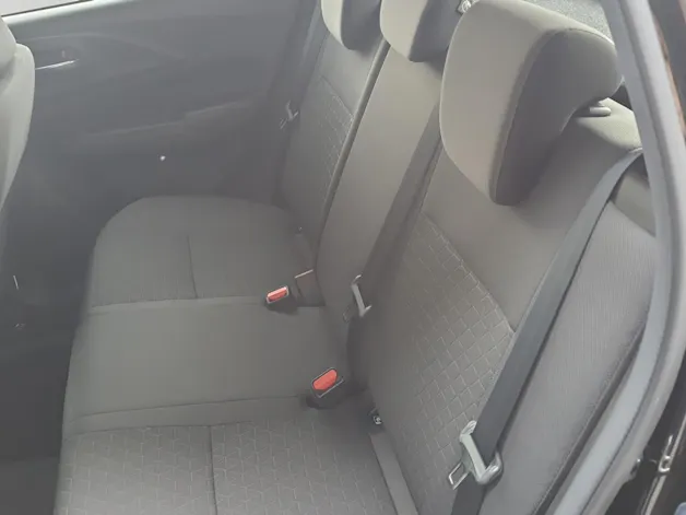 Suzuki Swift 1.2 Sakura Top Hybrid