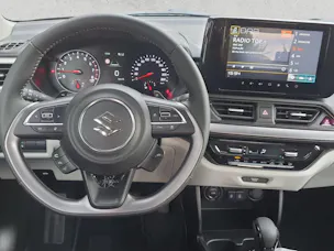 Suzuki Swift 1.2 Sakura Top Hybrid