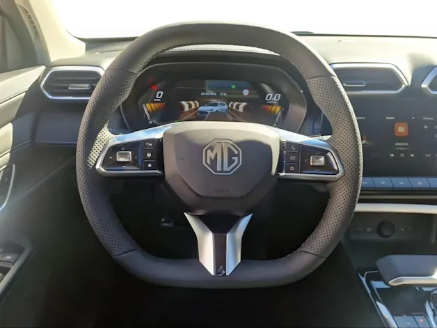 MG ZS 1.5 Hybrid+ Luxury