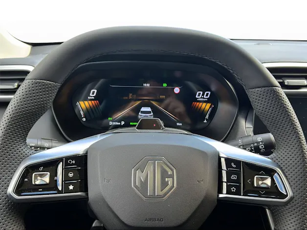 MG ZS 1.5 Hybrid+ Luxury