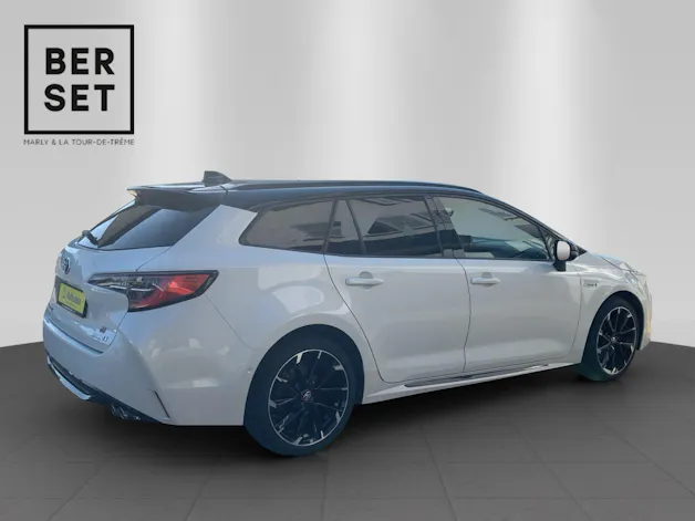 Toyota Corolla Touring Sports 2.0 HSD GR-S