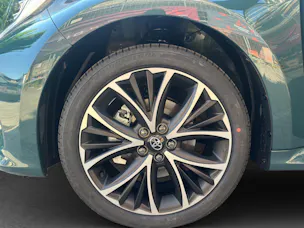 Toyota Yaris 1.5 VVT-i HSD Trend