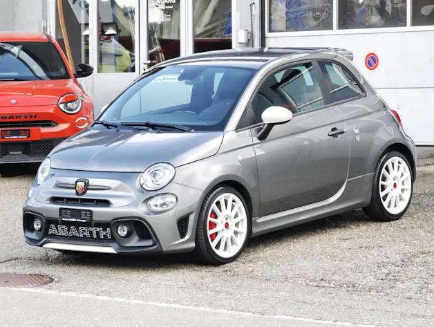Fiat 595 Abarth 1.4 T-Jet 180 Esseesse / 70TH Anniversary Edition