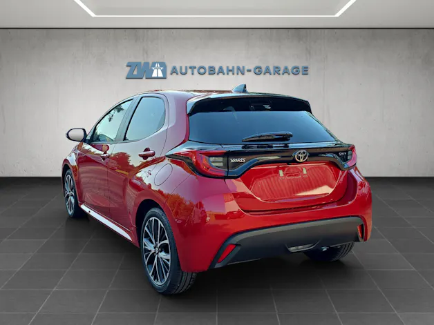 Toyota Yaris 1.5 VVT-i HSD Trend